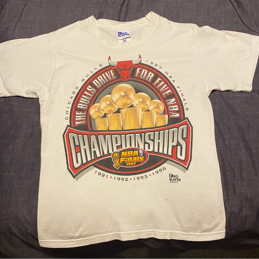 AUTHENTIC 1997 NBA Finals Chicago Bulls Tee Vintage- Size Small